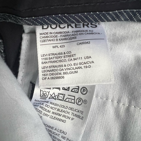 Dockers Classic fit slacks - Picture 4 of 8